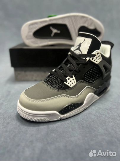 Nike air Jordan 4 retro