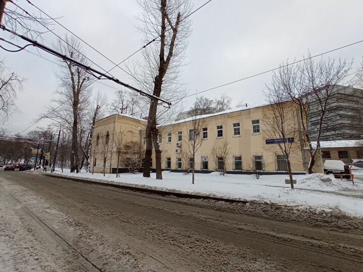 Здание, ПСН, Особняк 879 м² + парковка