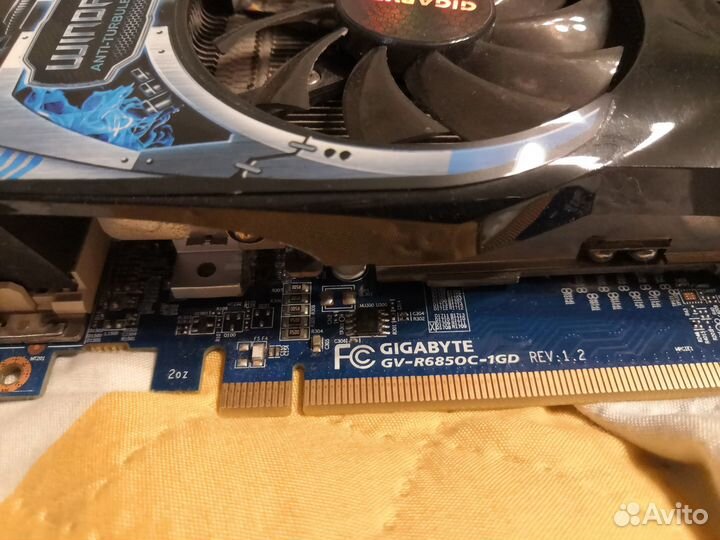 Видеокарта Gigabyte Radeon HD 6850 1Gb