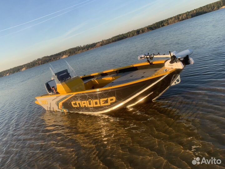 Спайдер 390 с рулевой консолью под мотор 9,9-30лс