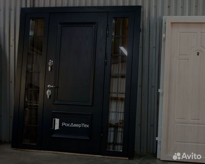 Дверь входная для частного дома