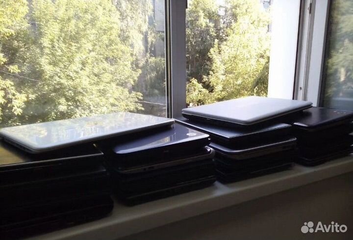 Ноутбуки Продаются в Связи с Закрытием Офиса