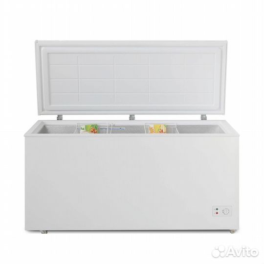 Большой морозильный ларь