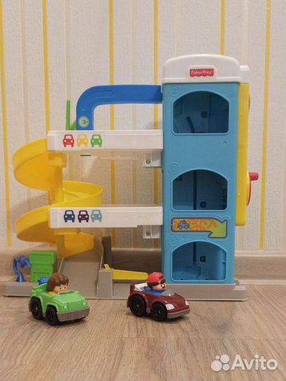 Парковка игрушечная Fisher Price