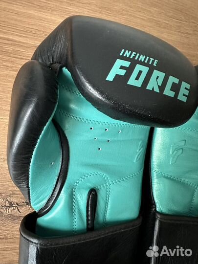 Набор / Боксерские перчатки infinite Force 10oz