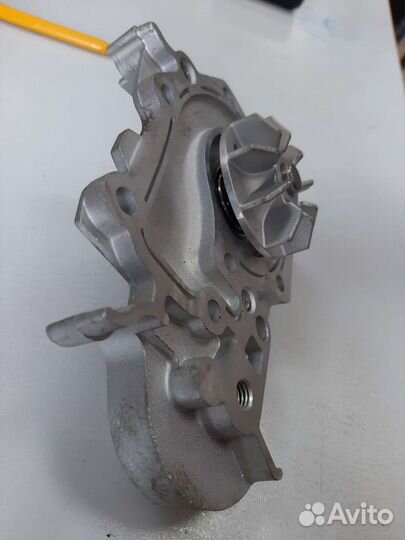 Помпа на Renault