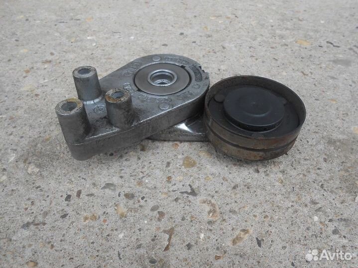 Натяжитель с демпфером Ауди 100 С4 2.5 тди