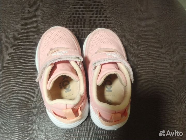 Кроссовки детские 20 размер