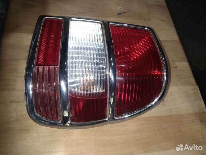 Mitsubishi pajero пинин задние фонари
