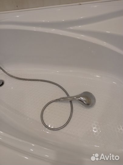 Ванная угловая бу