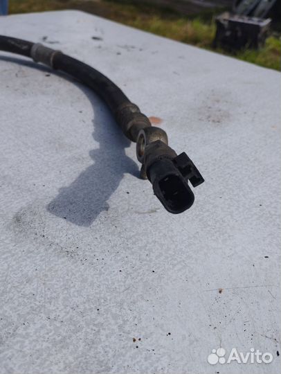 Трубка гур Nissan Рrimеrа Ниcсaн Примepа P11