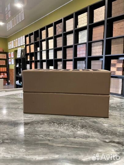 Лицевой кирпич темно-коричневый бархат жкз