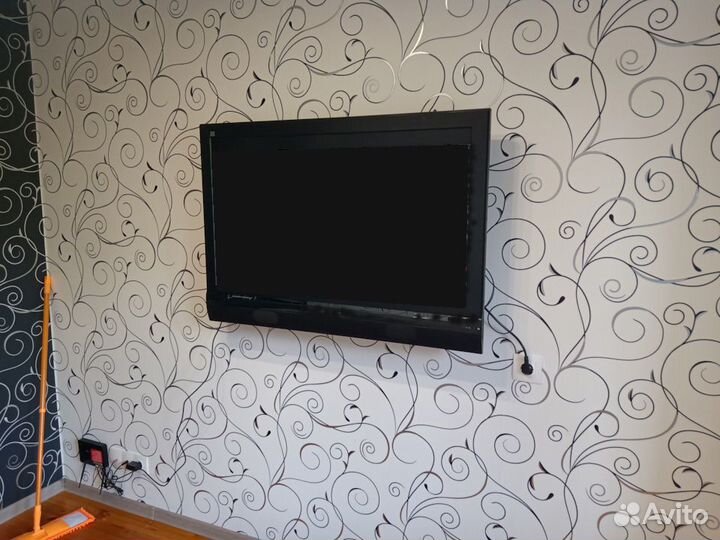 Мастер на час. Монтаж телевизора на стену