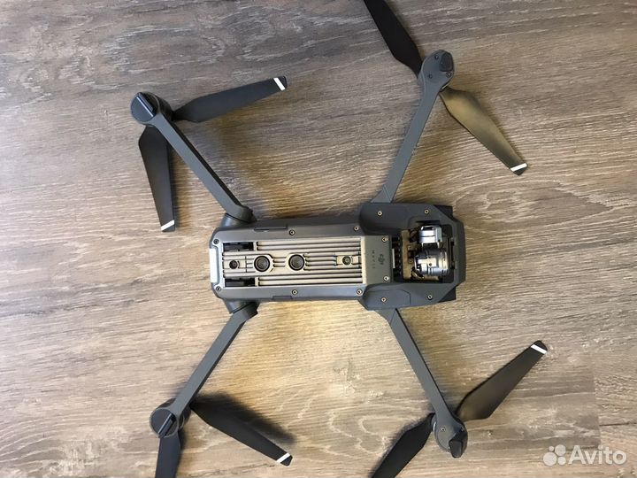 Квадракоптер Dji mavic PRO combo
