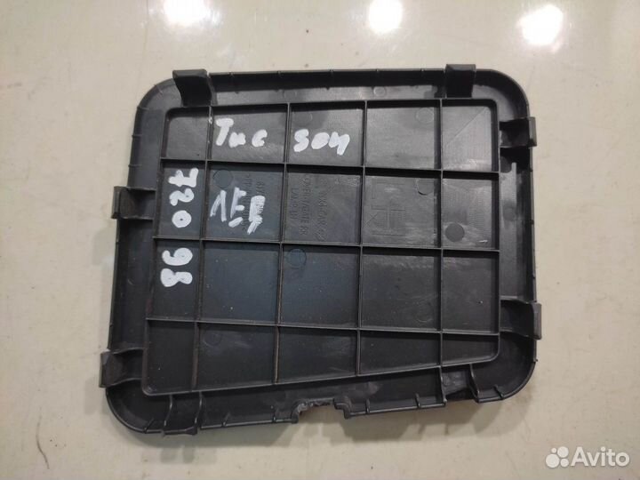 Лючок обшивки багажника (левый) (Hyundai Tucson)