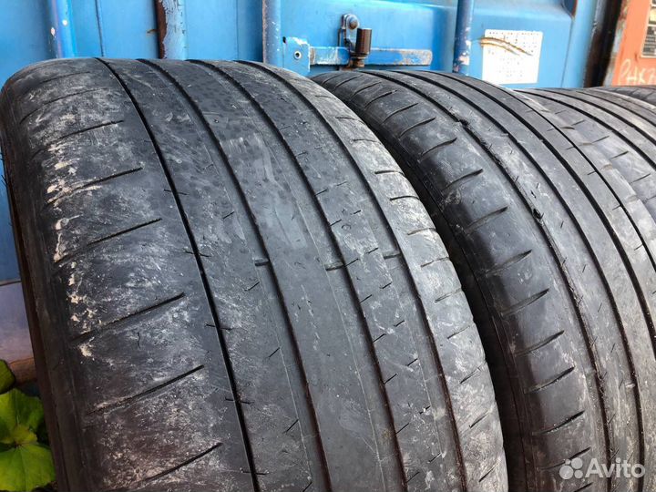 Michelin Pilot Super Sport 255/45 R19 и 285/40 R19