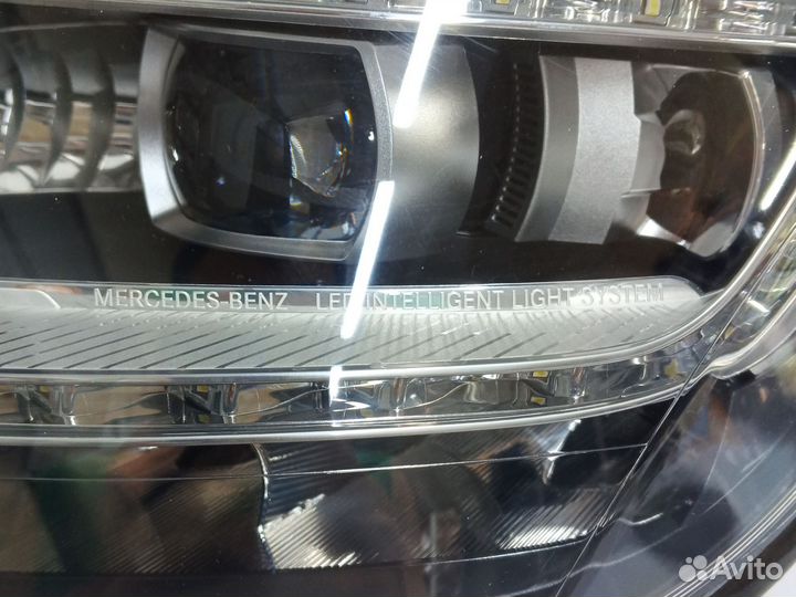 Фара левая Mercedes Benz W218 CLS LED 3 блока