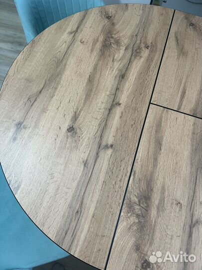 Кухонный стол и стулья