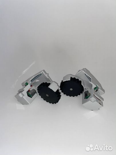 Колеса робота пылесоса Dreame F9