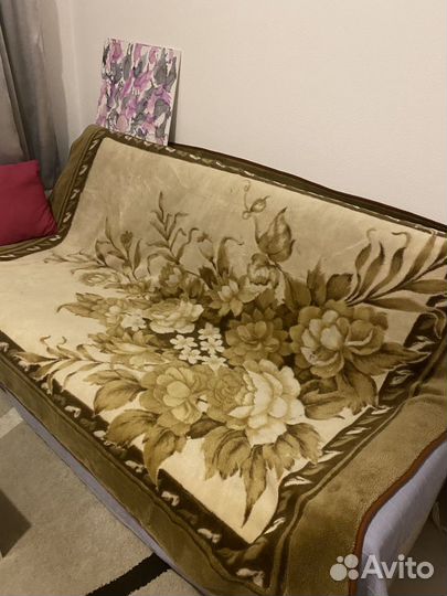 Пледы тёплые разные отличное состояние