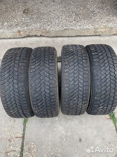 Gislaved Nord Frost V 225/60 R17
