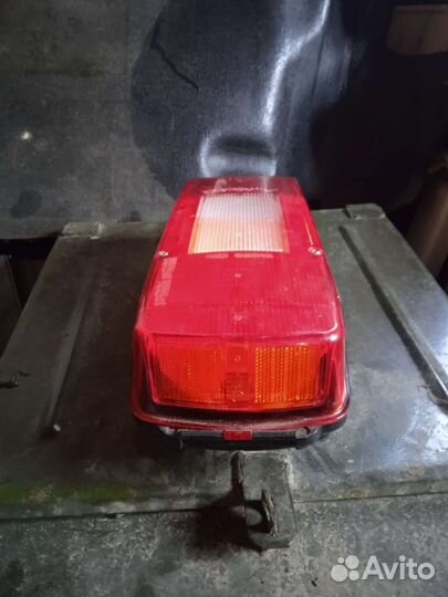 Задние фонари