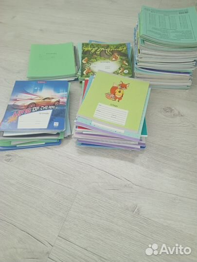 Тетради 12 листов 200 штук