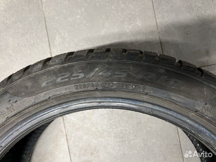 Pirelli Winter Sottozero 3 225/45 R18 95V