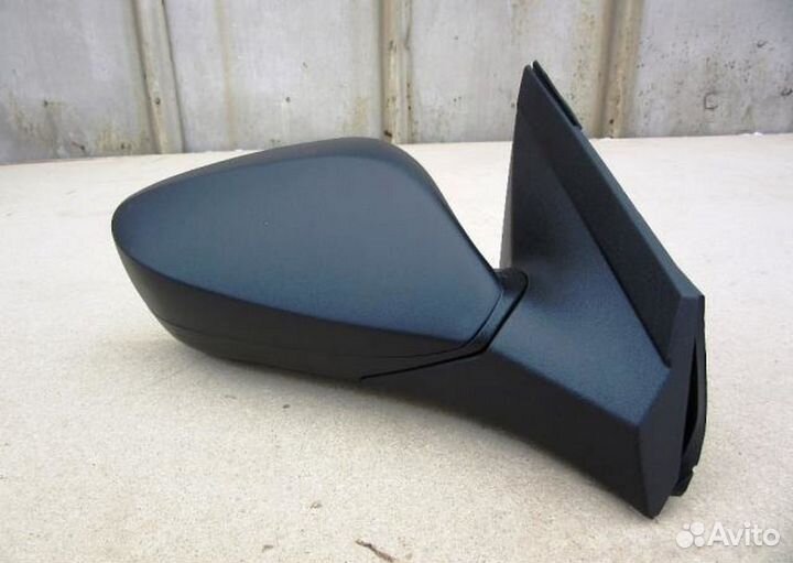 Hyundai Solaris Зеркало правое механическое