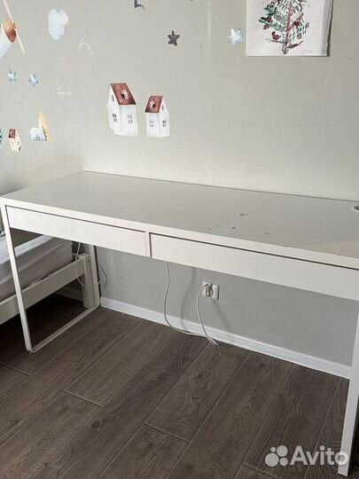 Стол IKEA micke