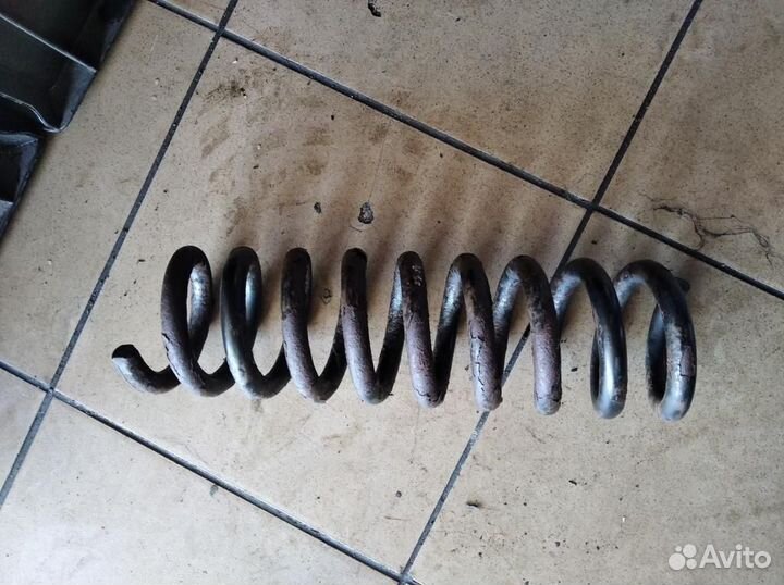 Пружины передние w210 E-class 606.962 1999