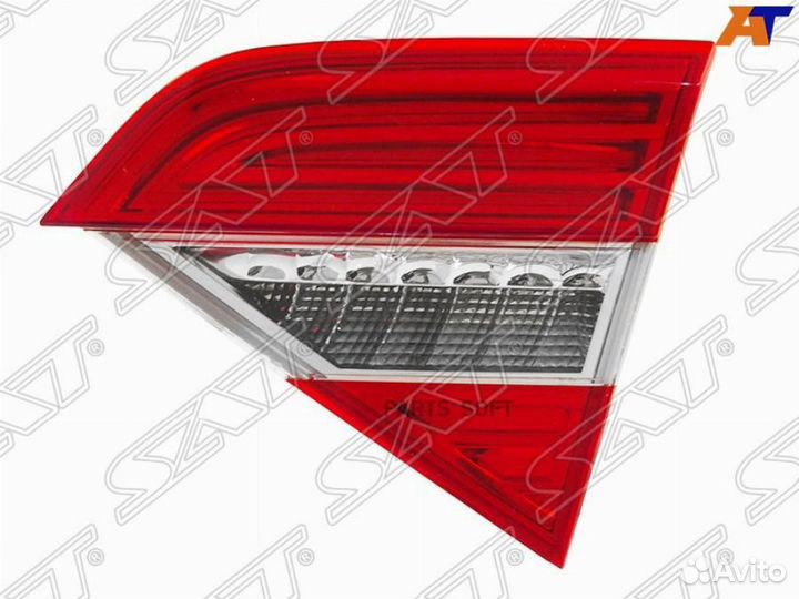 SAT ST-665-1302R Фонарь в крышку багажника skoda s