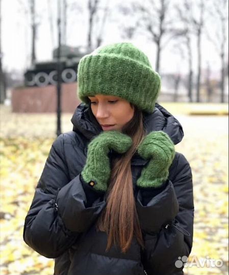 Шапка варежки ручной работы