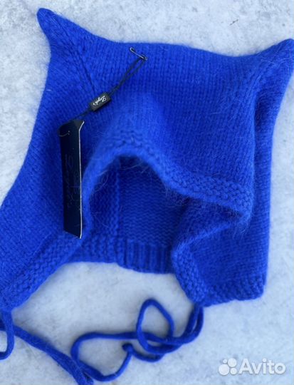 Шапка -чепчик из ангоры Кошечка