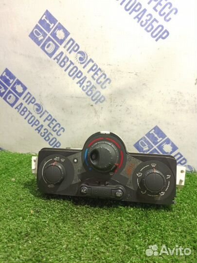 Блок управления печкой Renault Megane 2 седан 1.6