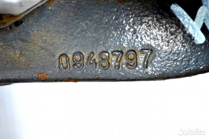 Кронштейн амортизатора переднего моста, нижний пра