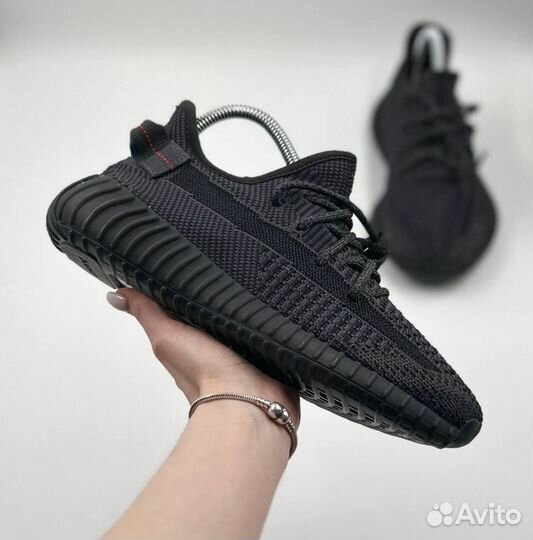 Кроссовки женские Adidas Yeezy Boost 350