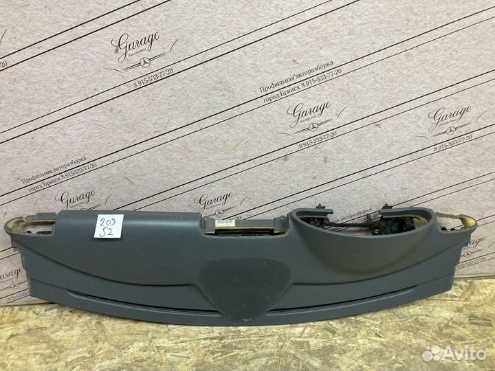 Передняя панель торпедо Mercedes w203