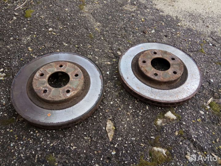 Передние тормозные диски Ниссан Кашкай j10