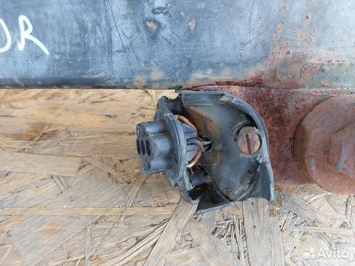 Фаркоп Mitsubishi Pajero Sport 1 до рестайлинг