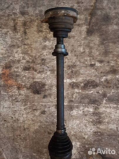 Полуось передняя левая Renault Symbol 2001