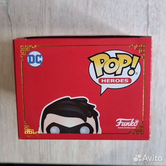 Funko Pop DC 377 Robin Imperial Palace Metallic