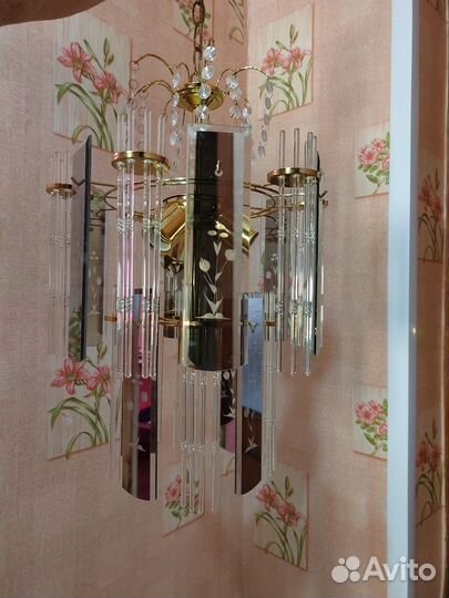 Люстра потолочная