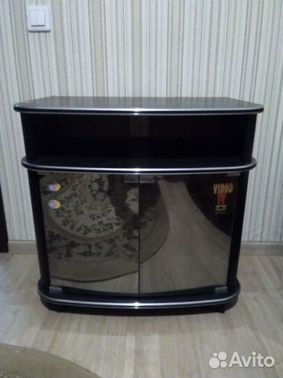 Тумба под телевизор