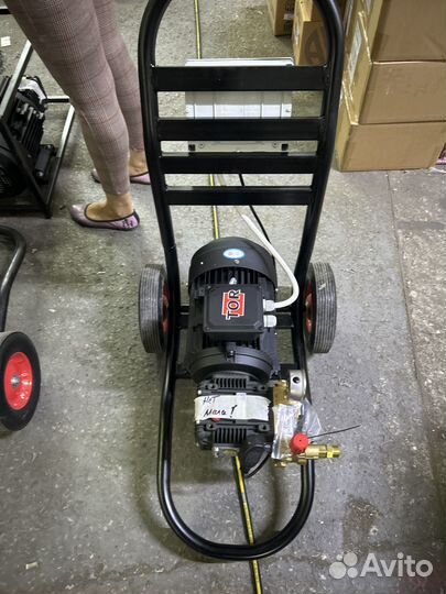 Аппарат высокого давления - 200-254 bar HF060