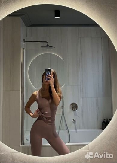 Зеркало настенное