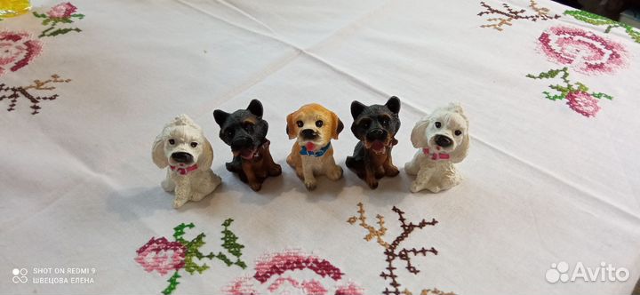 Миниатюры фигурки собачек