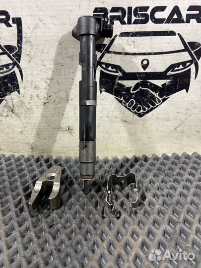 Форсунка топливная Mercedes-Benz E-Class W212