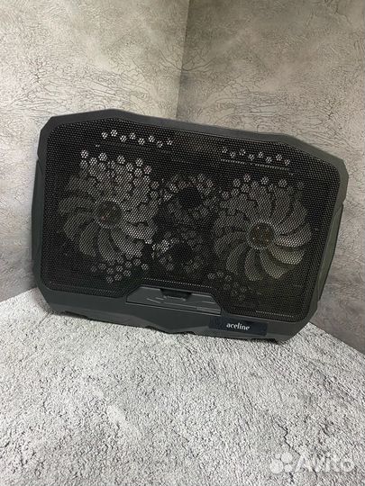 Охлаждающая подставка для ноутбука Aceline