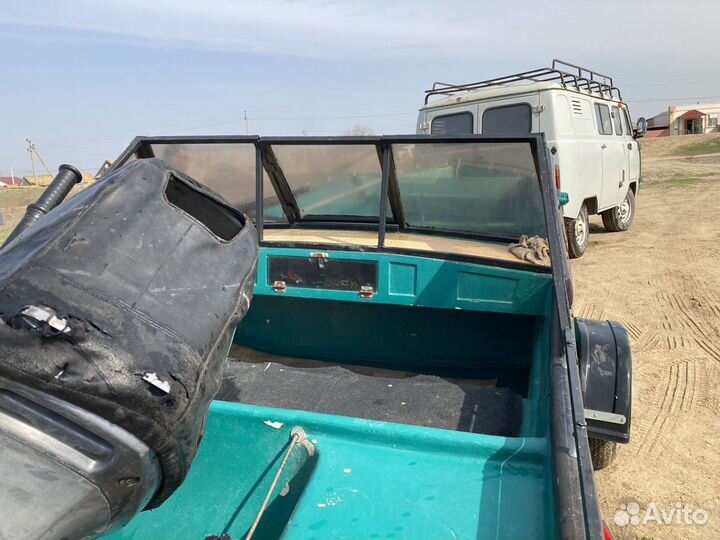 Продам лодку с мотором